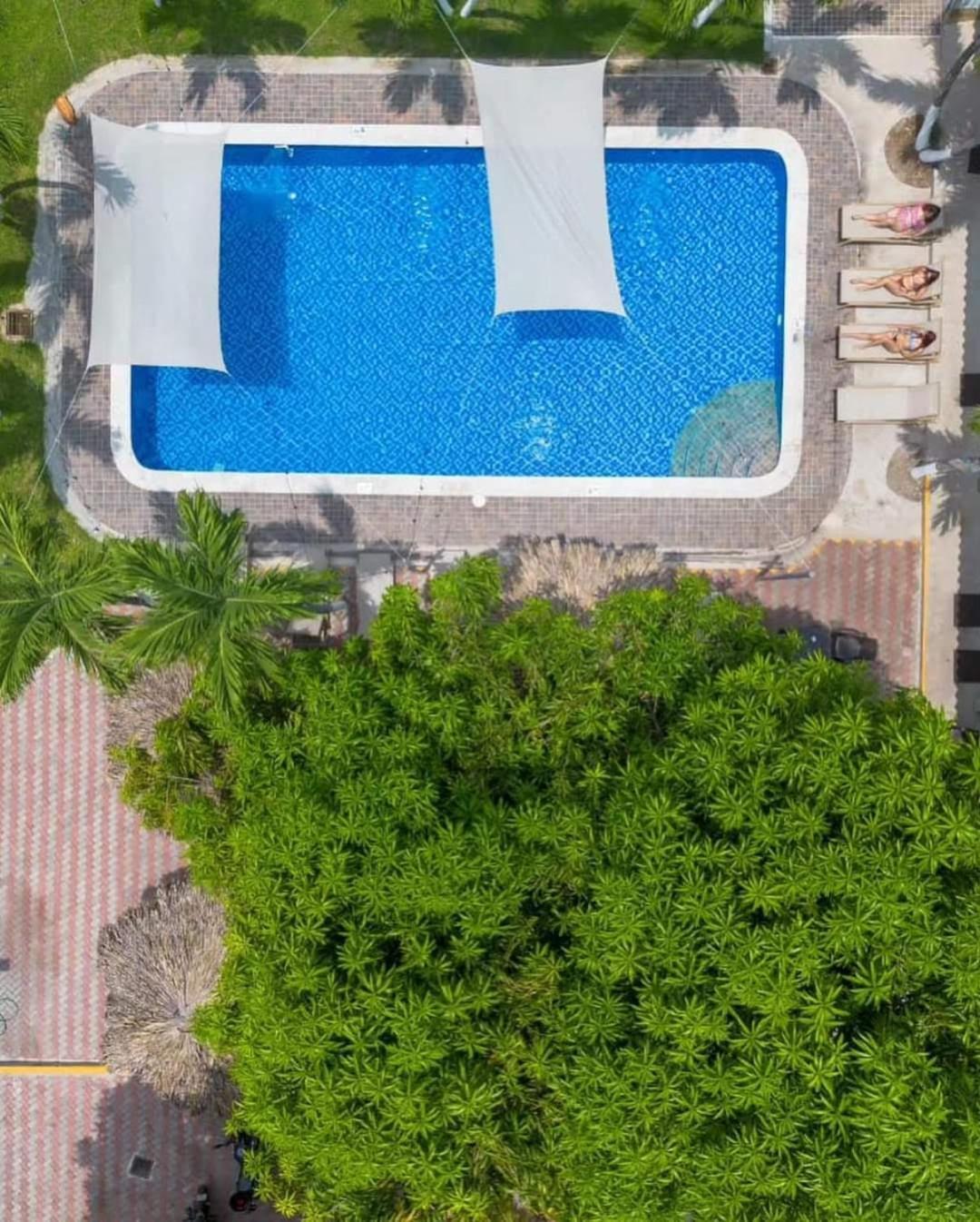 Mi Tierra Hotel Y Restaurante San Luis Екстер'єр фото