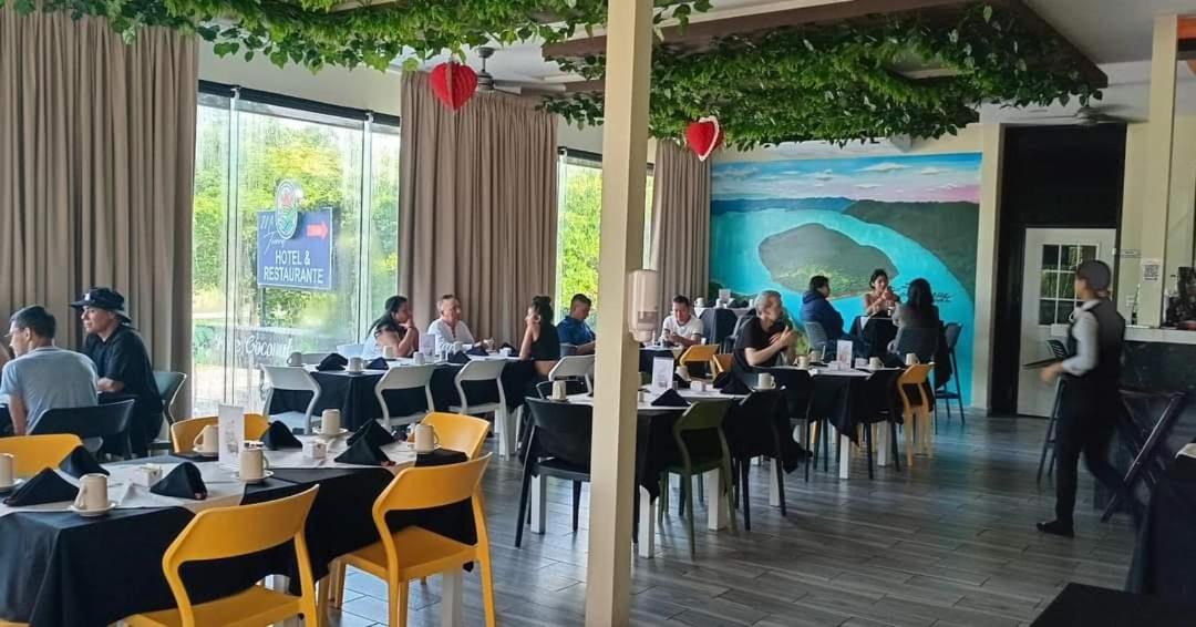 Mi Tierra Hotel Y Restaurante San Luis Екстер'єр фото
