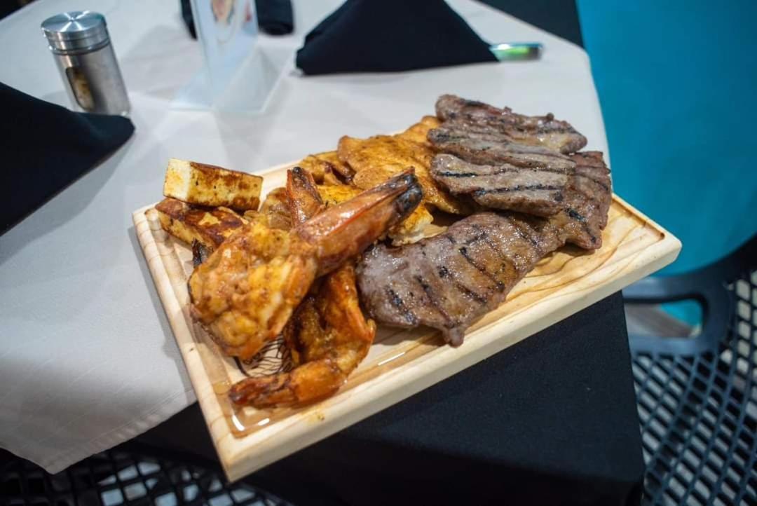 Mi Tierra Hotel Y Restaurante San Luis Екстер'єр фото