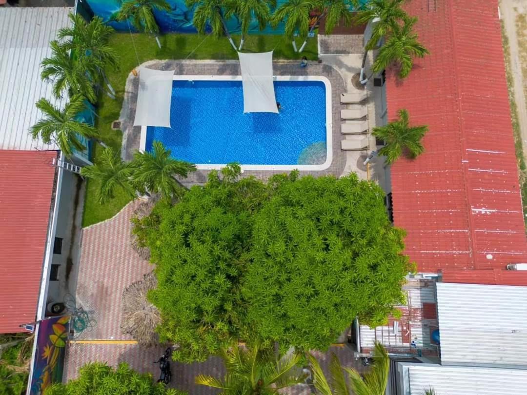 Mi Tierra Hotel Y Restaurante San Luis Екстер'єр фото